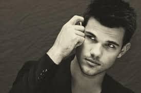 Taylor Lautner10